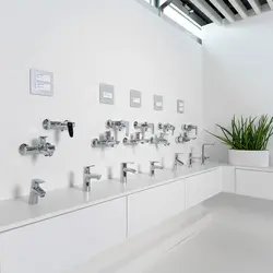 Bemusterungszentrum-baustein-Wasserhaehne weisenburger-Bemusterungsparcours, Armaturen und Wasserhaehne