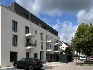 Mehrfamilienhaus von weisenburger mit Balkonen in Remchingen-Wilferdingen moderner Wohnungsbau mit Stellplätzen, Unterkeller und Flachdach in Remchingen-Wilferdingen von weisenburger